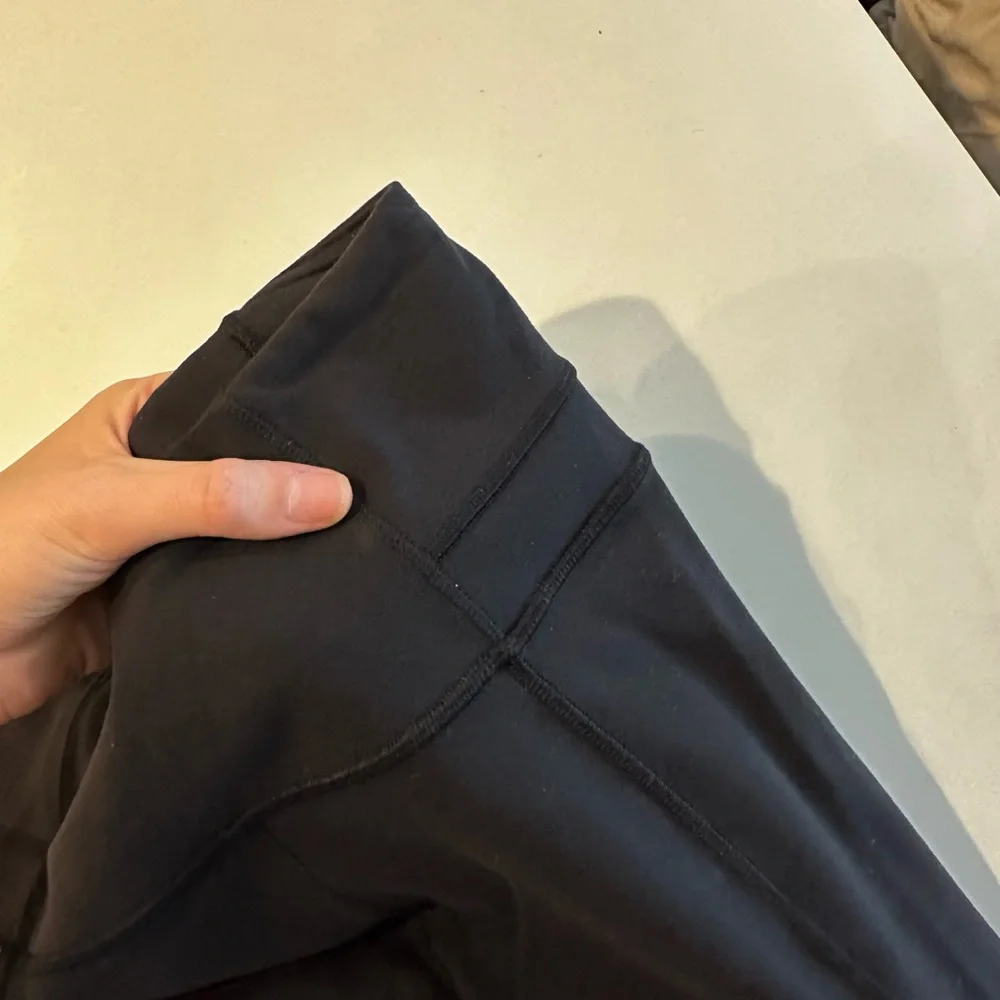 Lululemon Black Groove Pant Flare - Picture 5 of 5